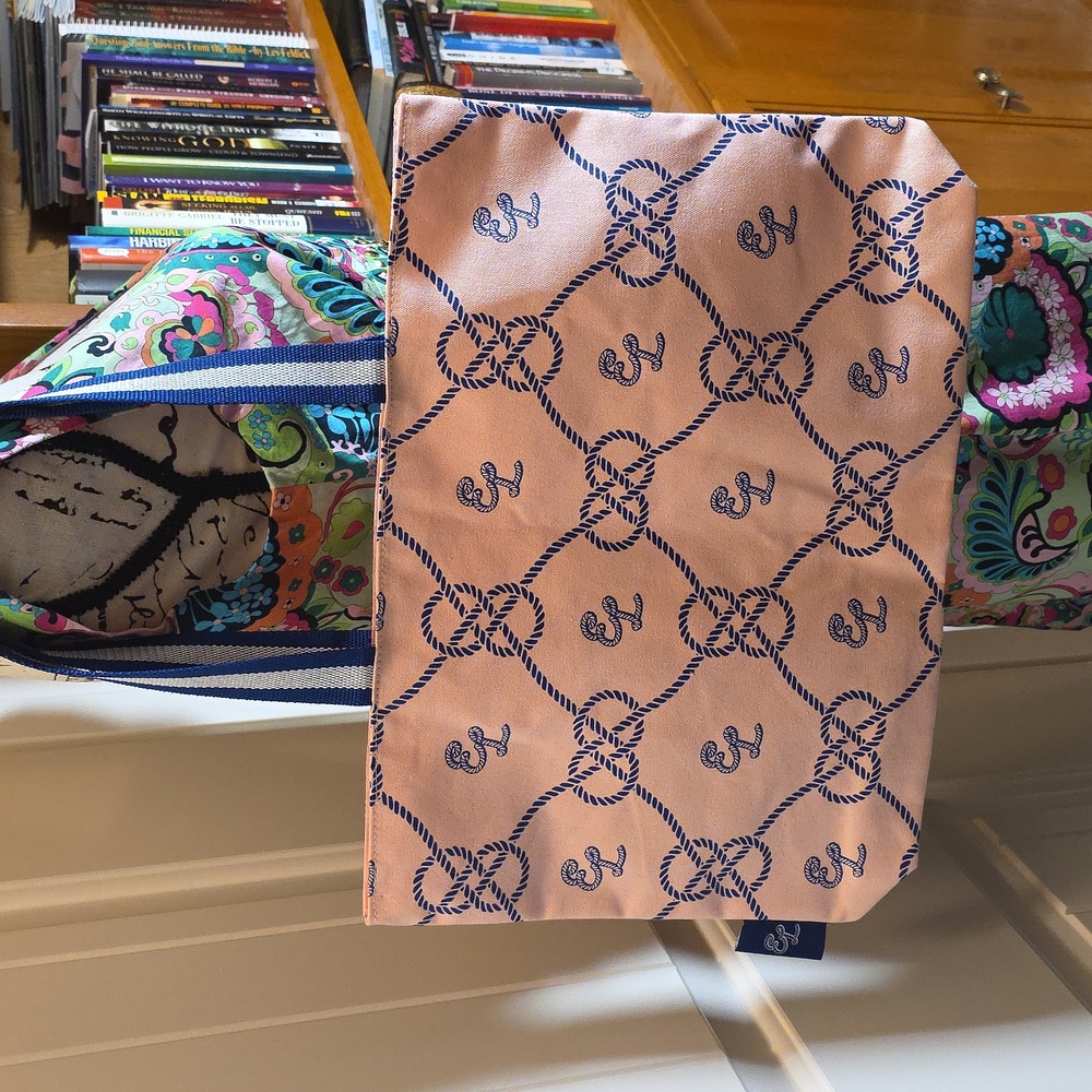 Estee Lauder Pink Canvas Tote with Rope Design